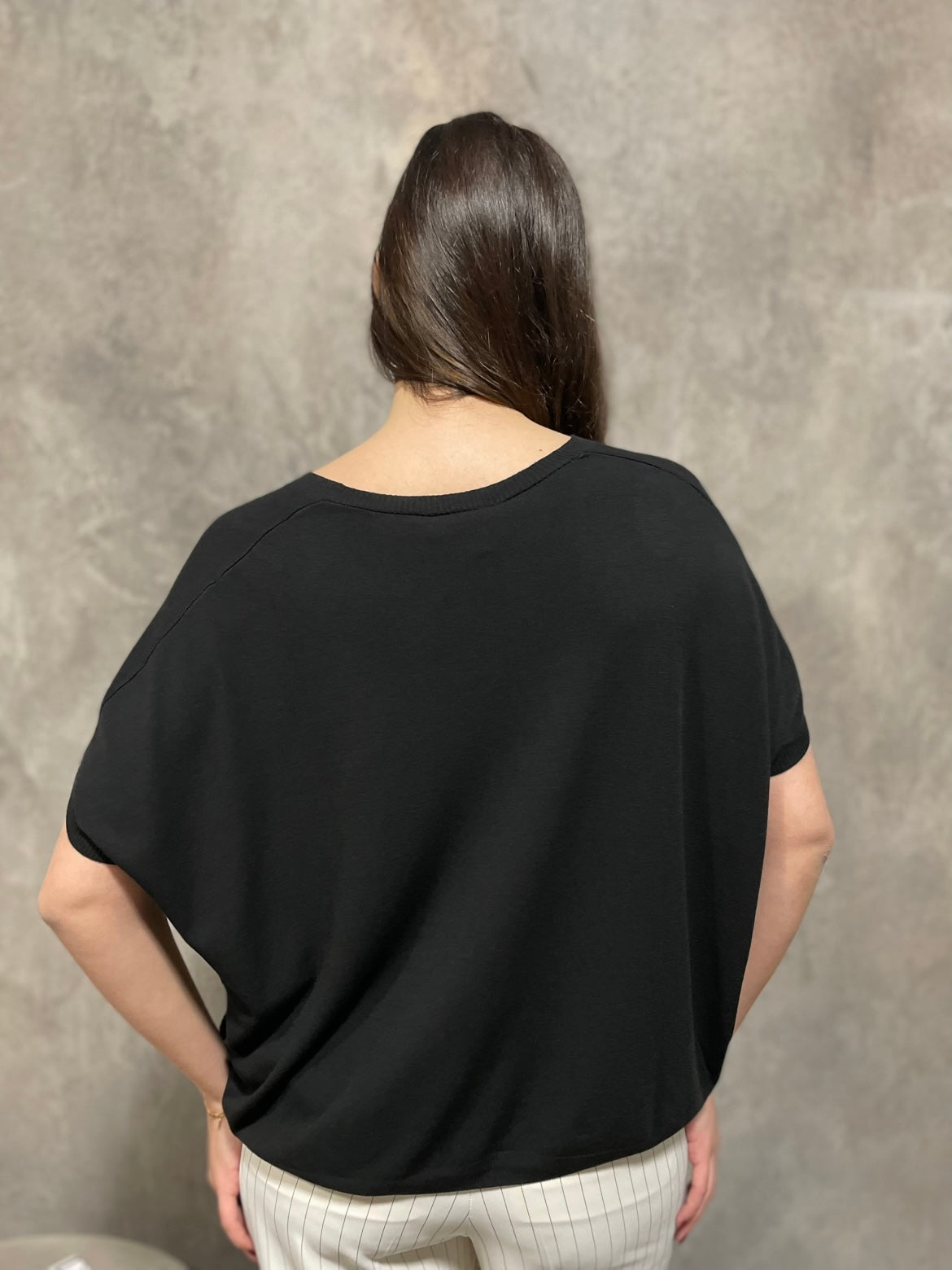 Scollo V Nero