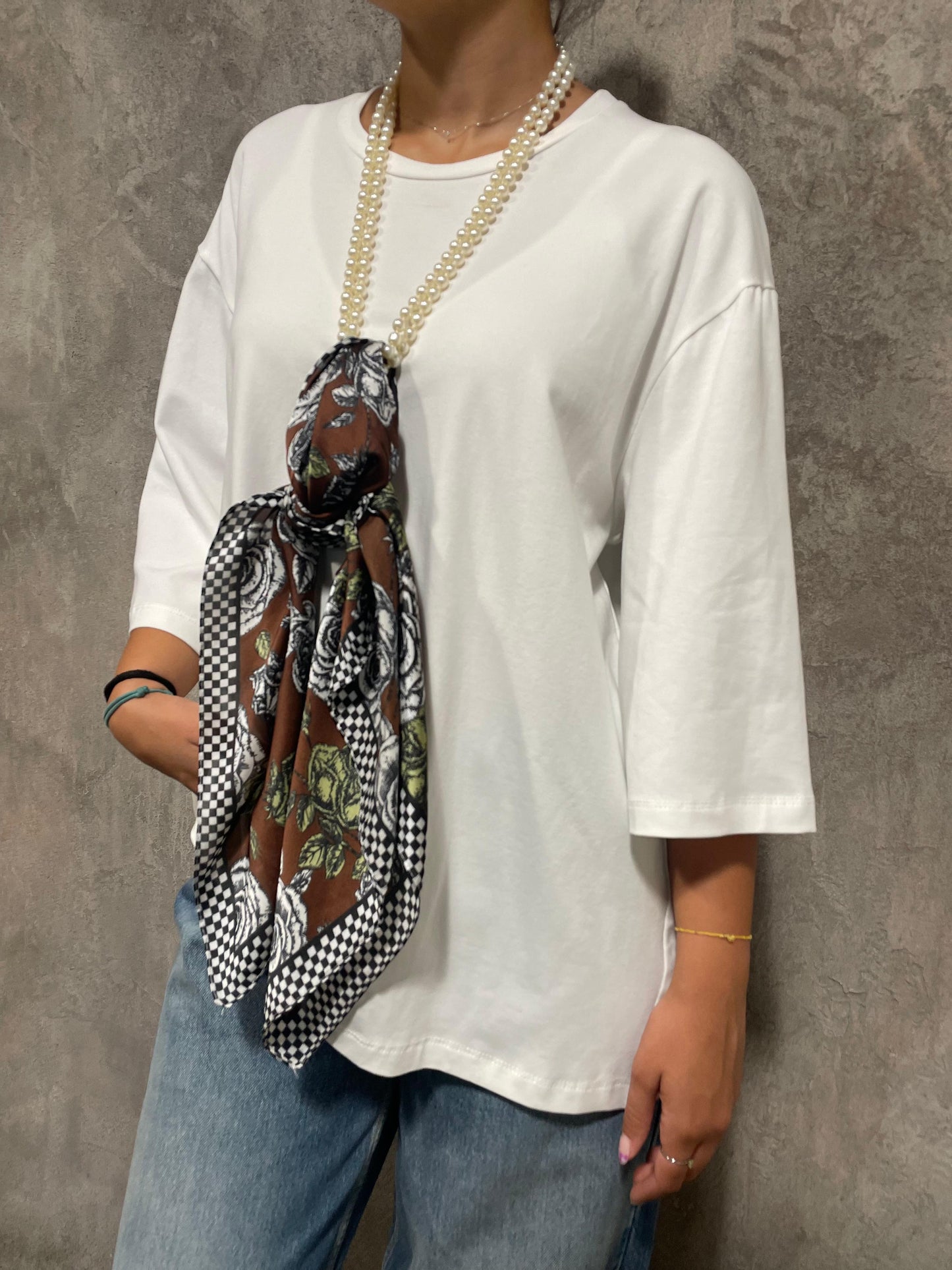 T-shirt Collana Foulard