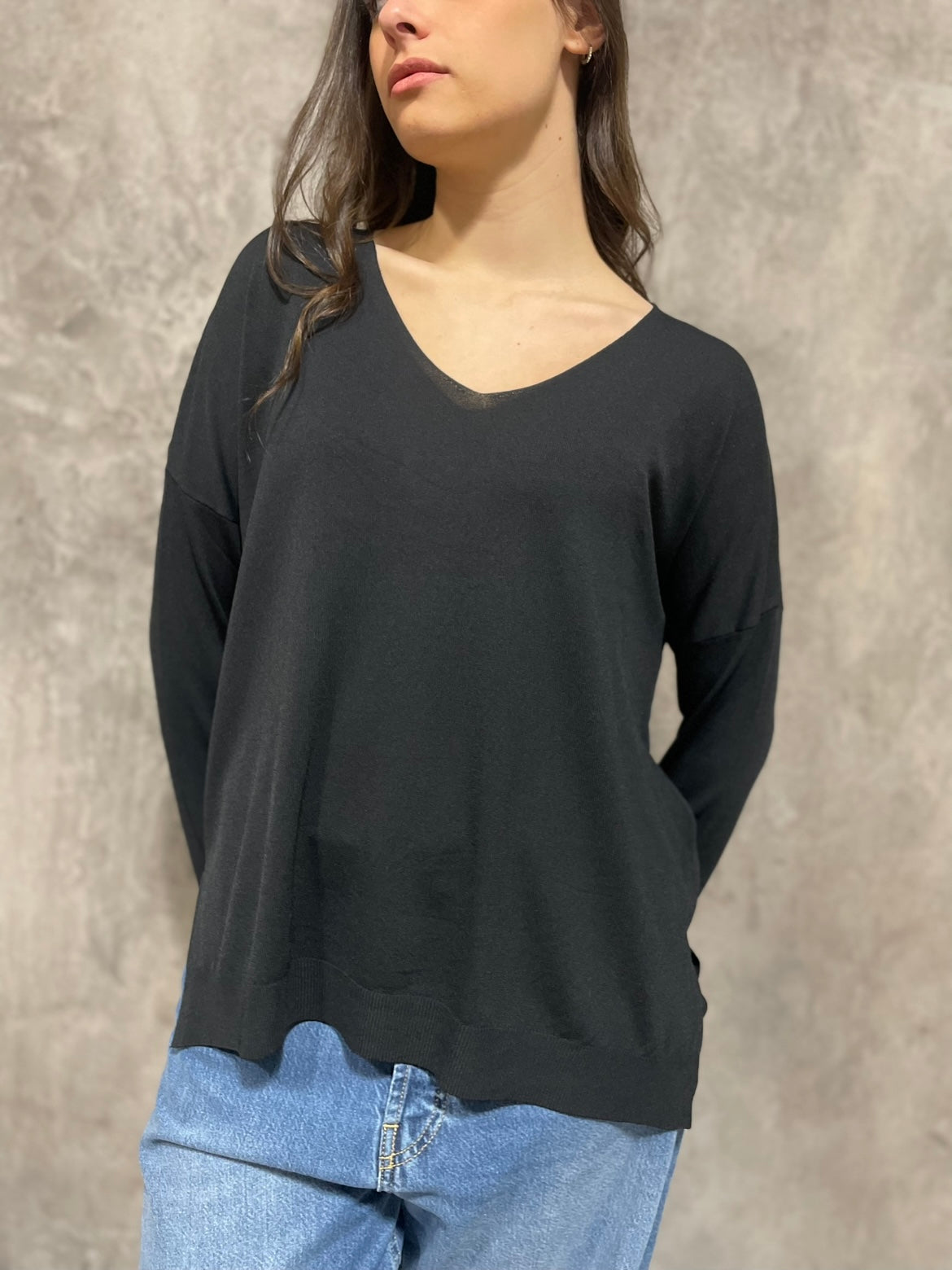 Maglia Scollo V Nera