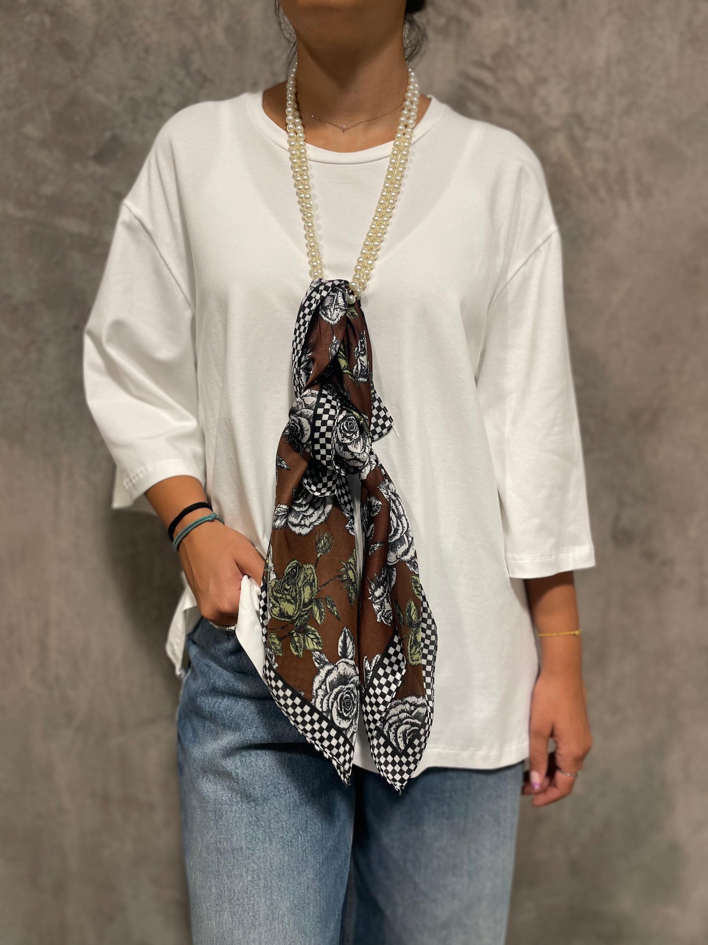T-shirt Collana Foulard
